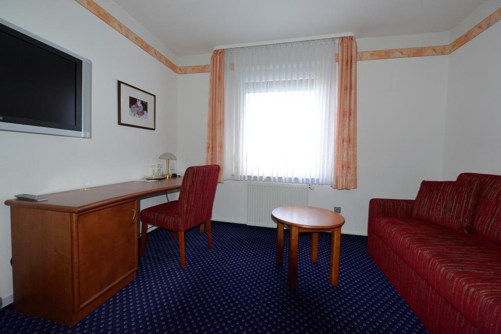 Trollinger Hof Hotel Bad Oeynhausen Exterior foto